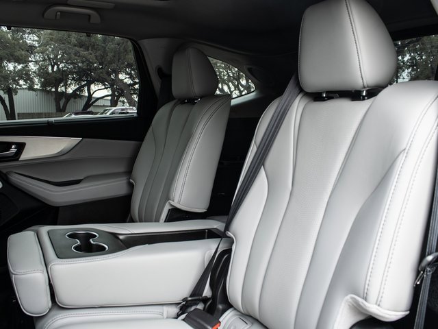 Used 2025 Acura MDX w/ Technology Package image 17