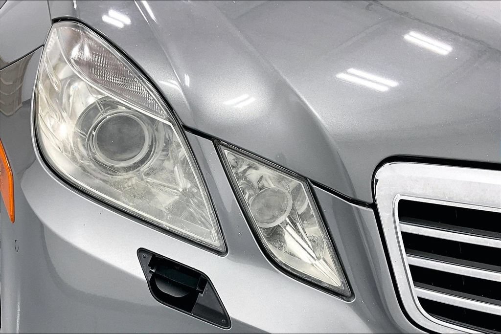 Used 2010 Mercedes-Benz E 350 Sedan image 37
