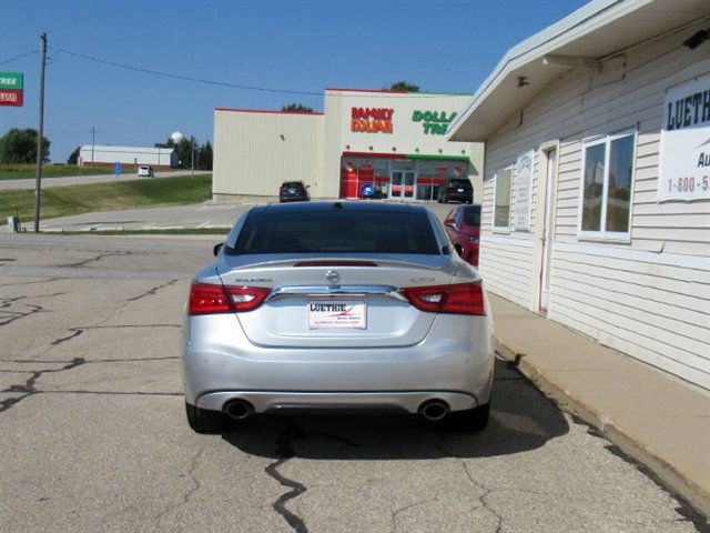 Used 2016 Nissan Maxima Platinum w/ Interior Lighting Package image 8