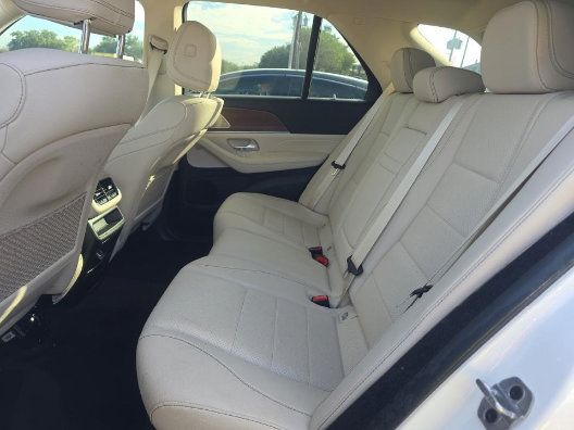 Used 2023 Mercedes-Benz GLE 450 4MATIC w/ AMG Line Exterior image 7