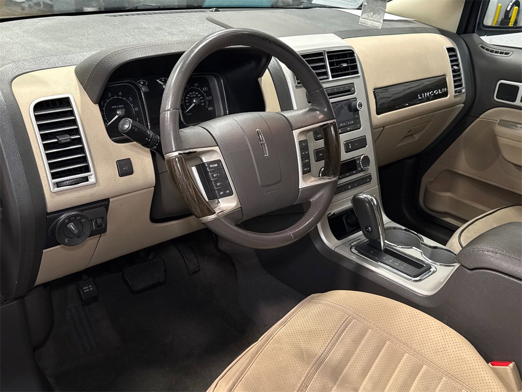 Used 2008 Lincoln MKX 2WD image 6
