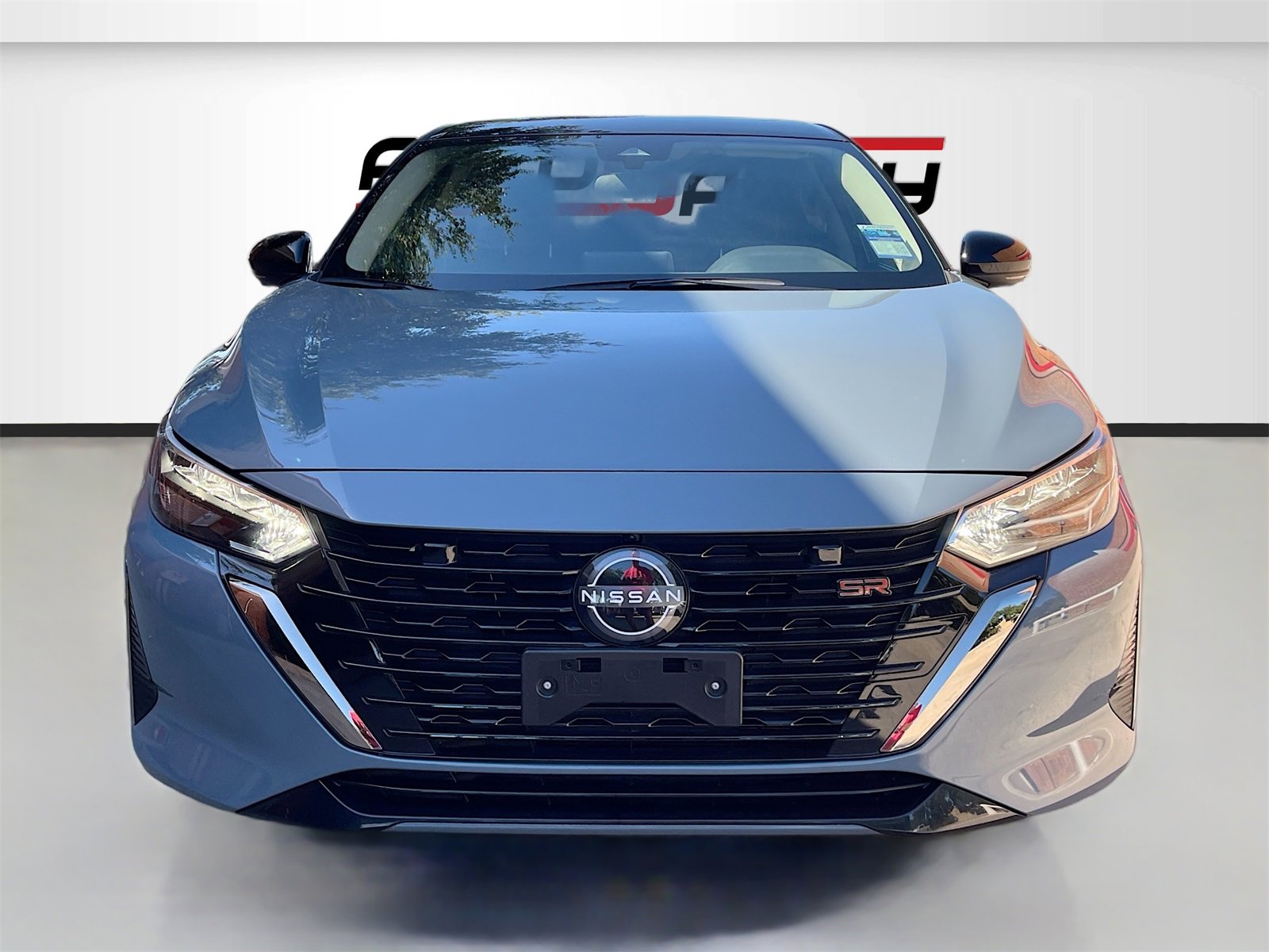 Used 2024 Nissan Sentra SR w/ SR Premium Package image 2
