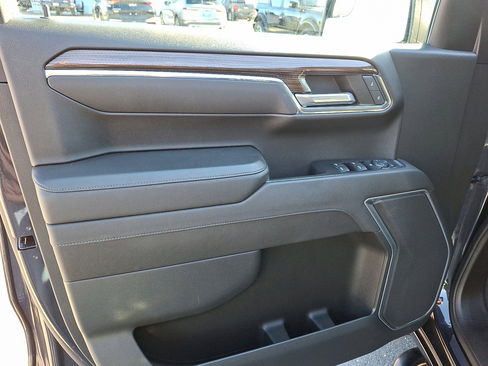 Used 2023 Chevrolet Silverado 1500 LT image 12