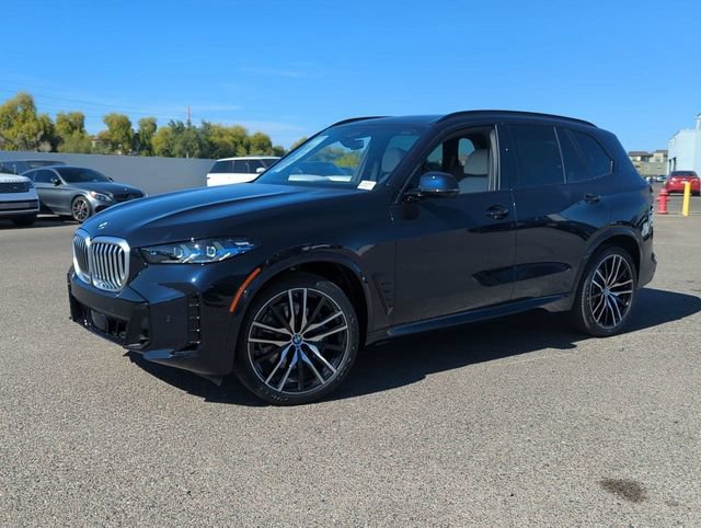 Used 2026 BMW X5 xDrive40i w/ M Sport Package AWD/4WD image 2