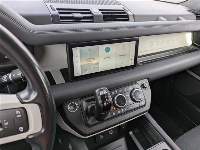 Used 2021 Land Rover Defender 110 SE image 11