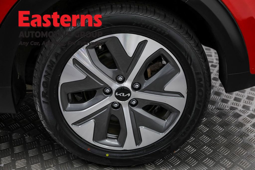 Used 2022 Kia Niro EX w/ Cold Weather Package image 31