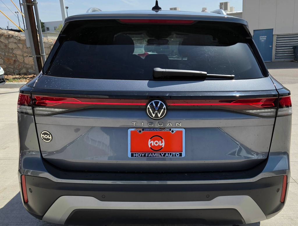 Certified 2026 Volkswagen Tiguan S FWD image 8
