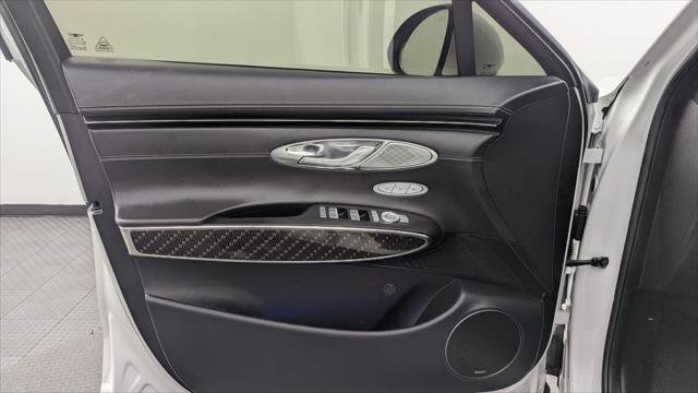 Used 2022 Genesis GV70 3.5T Sport w/ Sport Prestige Package AWD/4WD image 13