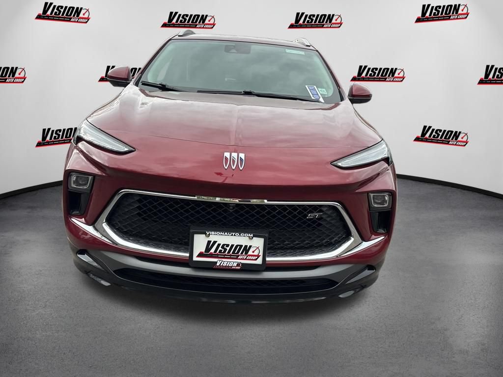 Used 2024 Buick Encore GX Sport Touring w/ Advanced Technology Package AWD/4WD video 2