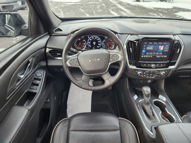 Used 2022 Chevrolet Traverse Premier w/ Redline Edition image 28