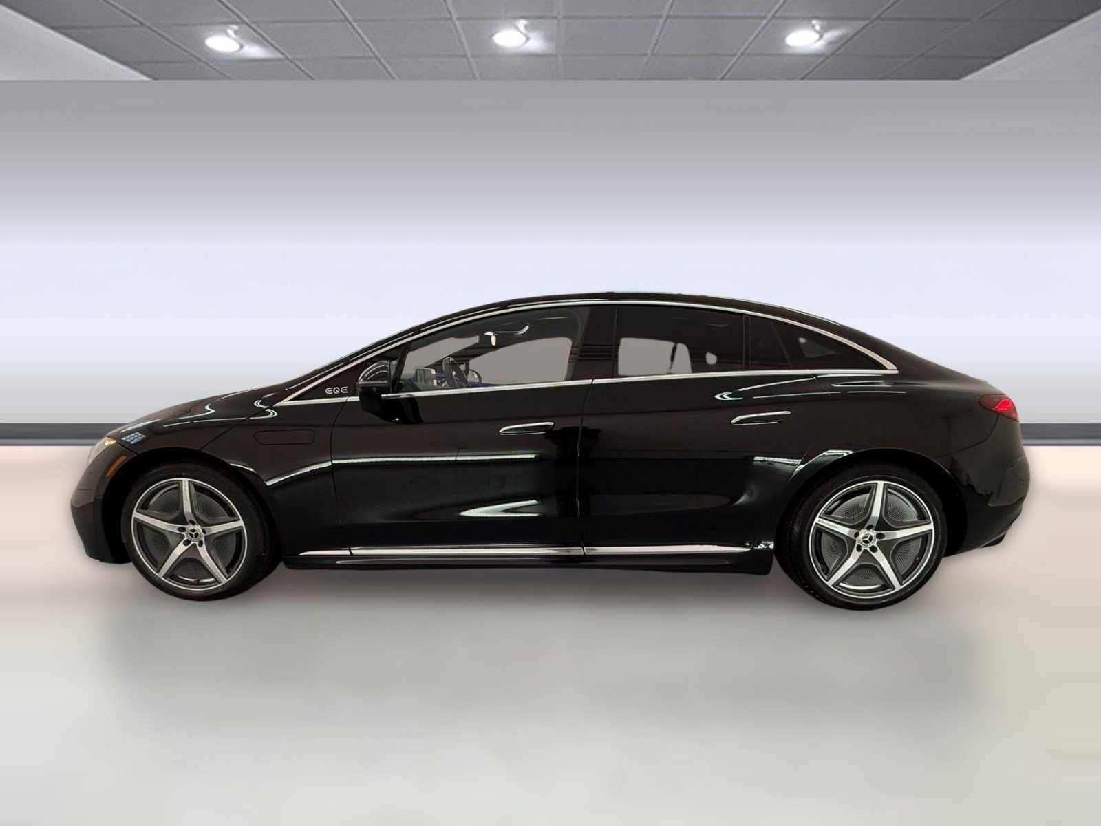 Used 2024 Mercedes-Benz EQE 350+ Sedan image 2