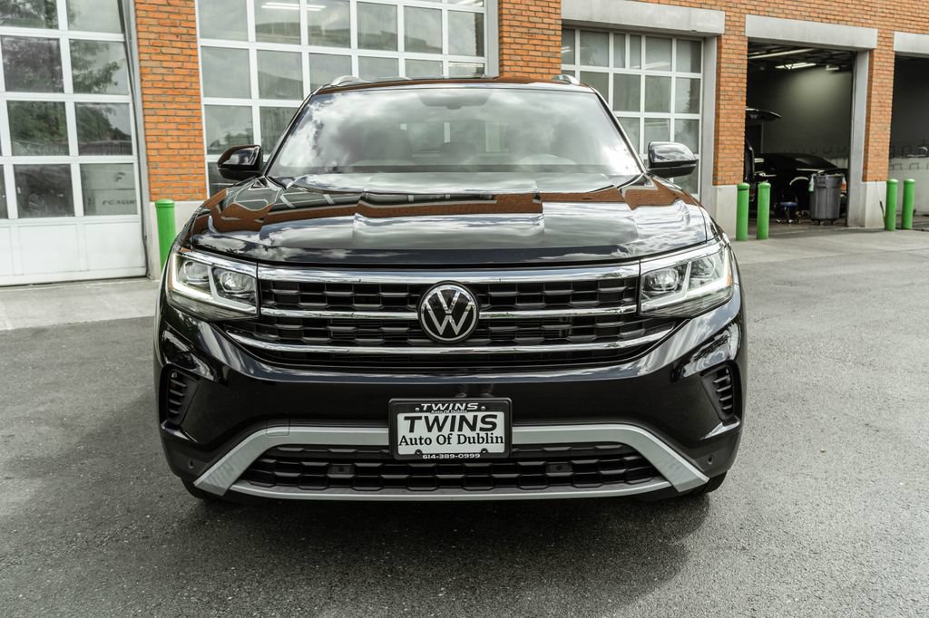 Used 2023 Volkswagen Atlas Cross Sport SE AWD/4WD image 34