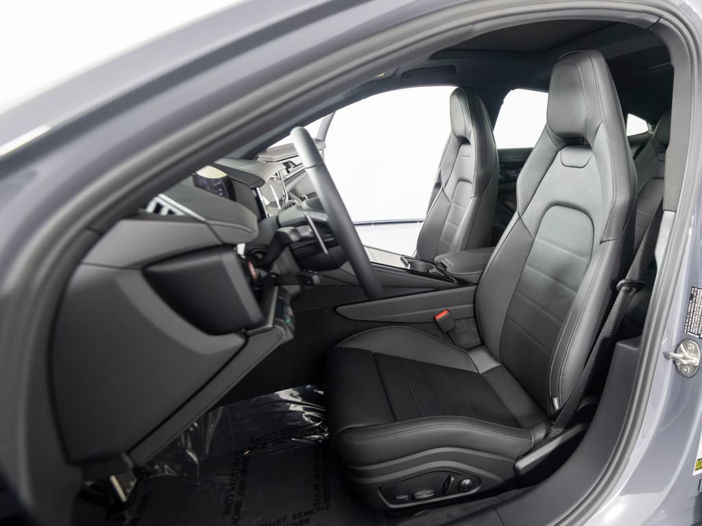 New 2026 Porsche Panamera 4 AWD/4WD image 5