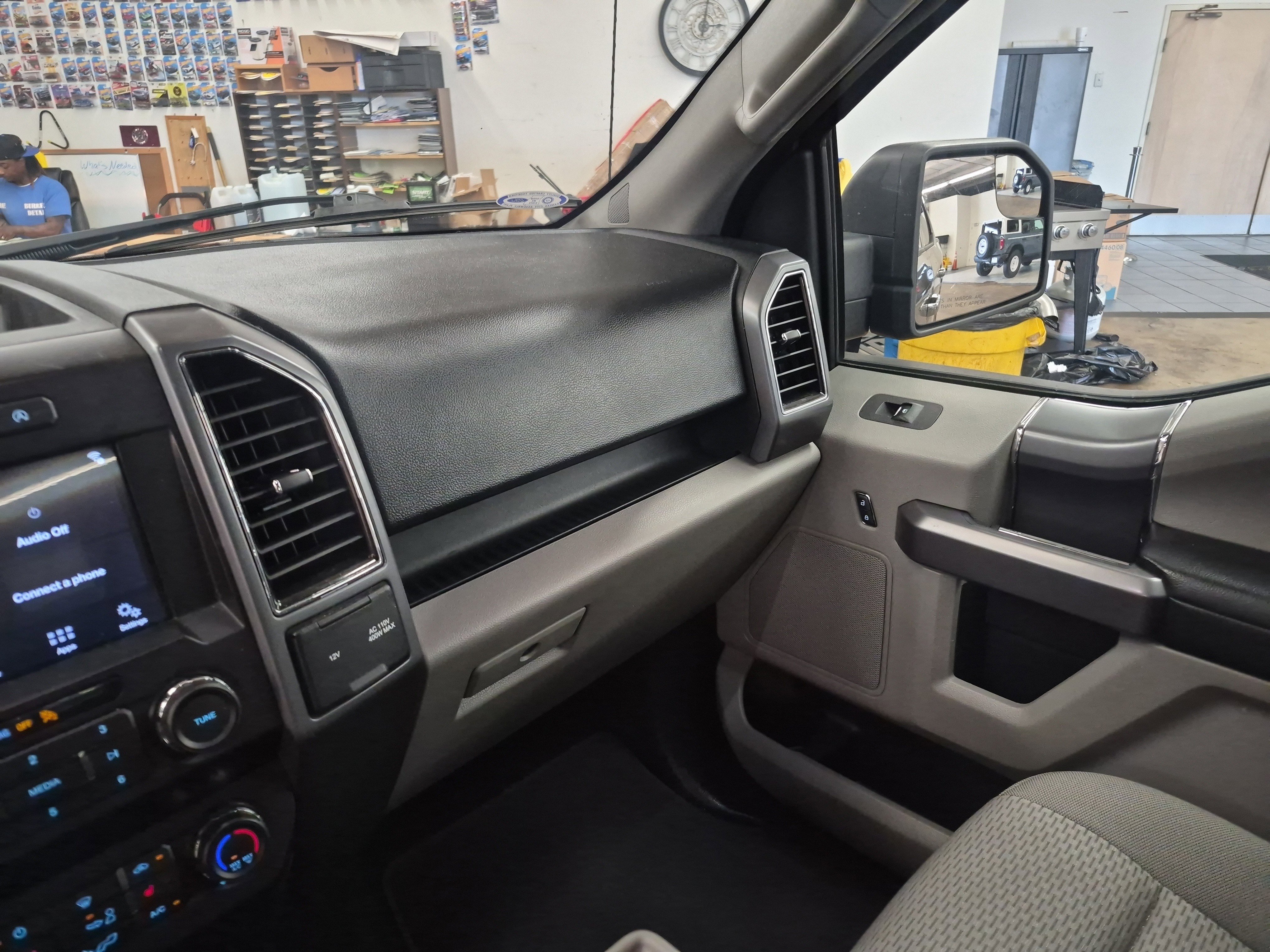 Used 2019 Ford F150 XLT w/ Equipment Group 302A Luxury image 21