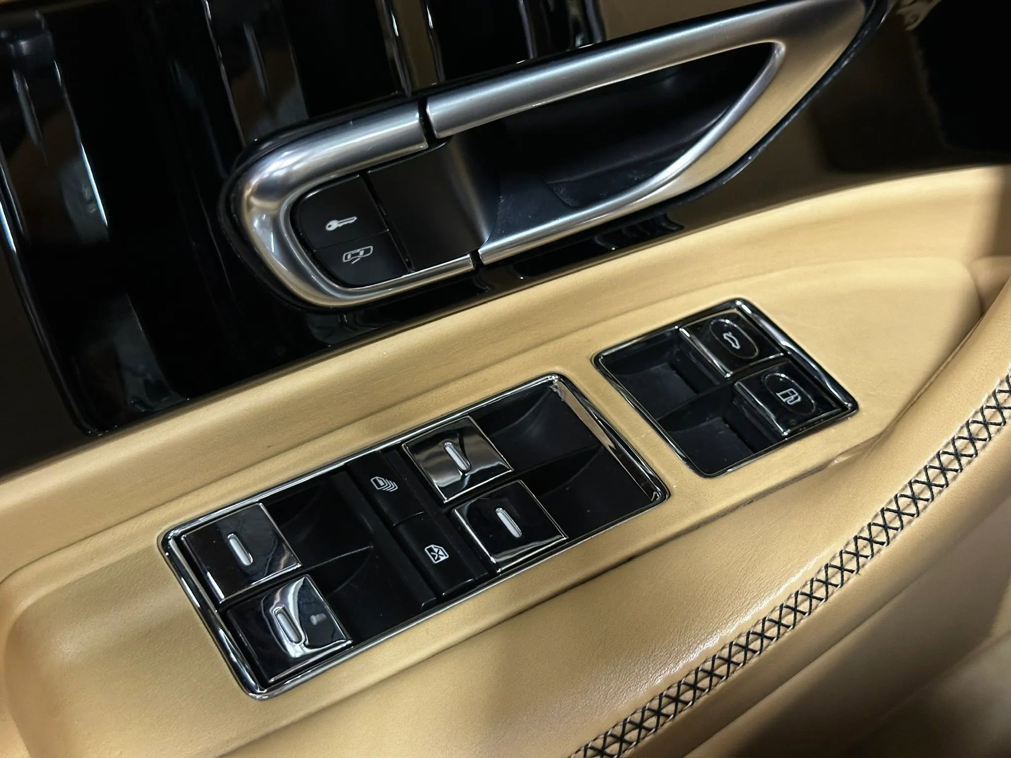 Used 2008 Bentley Continental GTC AWD/4WD image 30