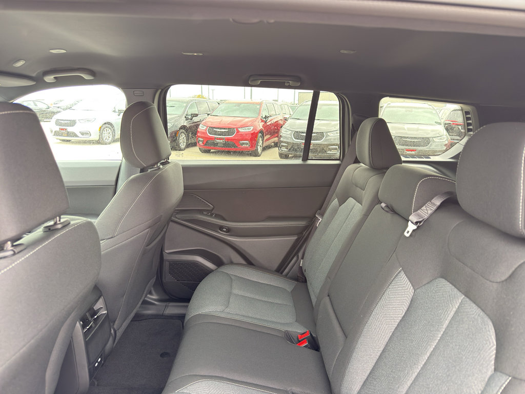 New 2026 Jeep Cherokee Laredo AWD/4WD image 33