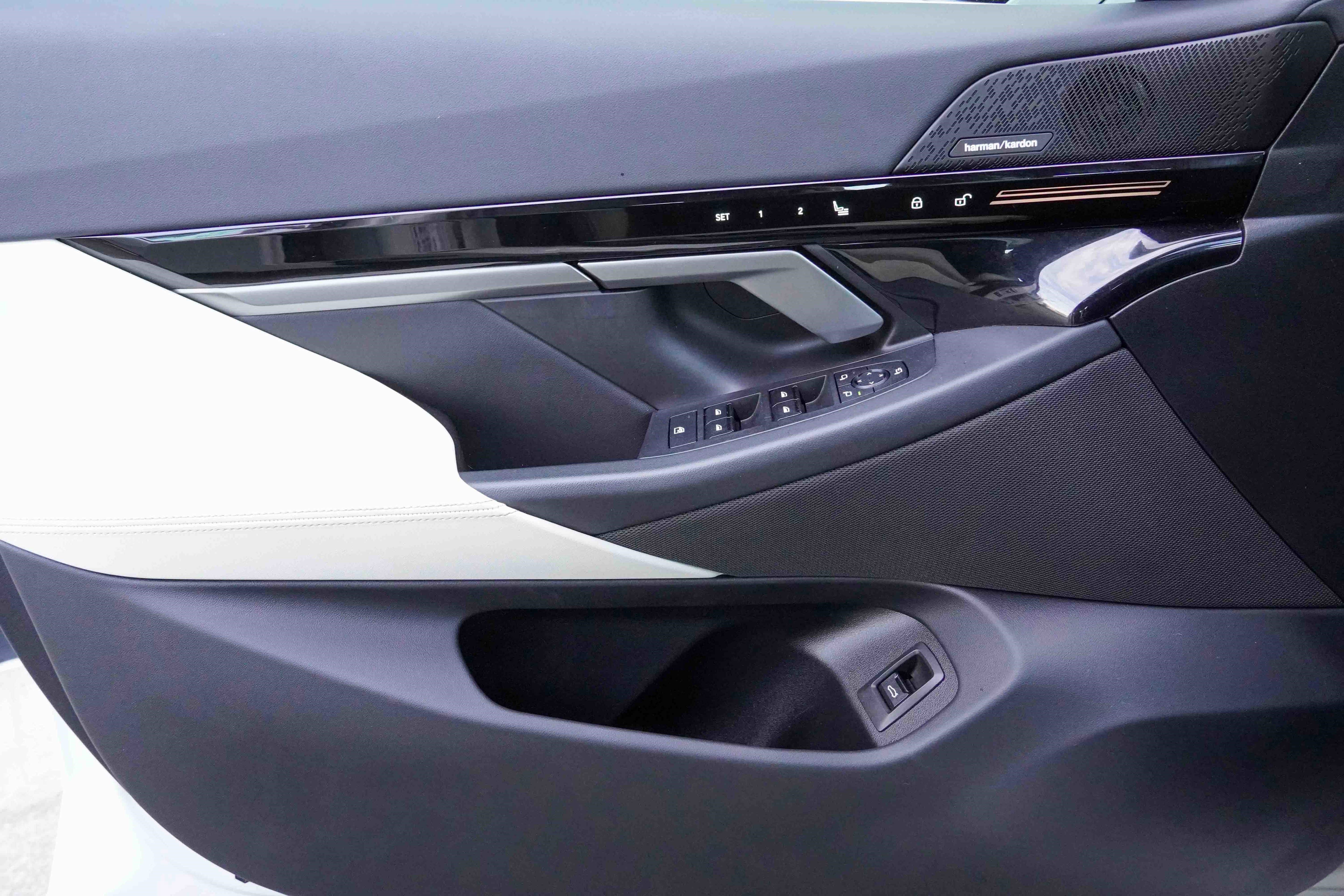 Certified 2025 BMW 530i xDrive image 30