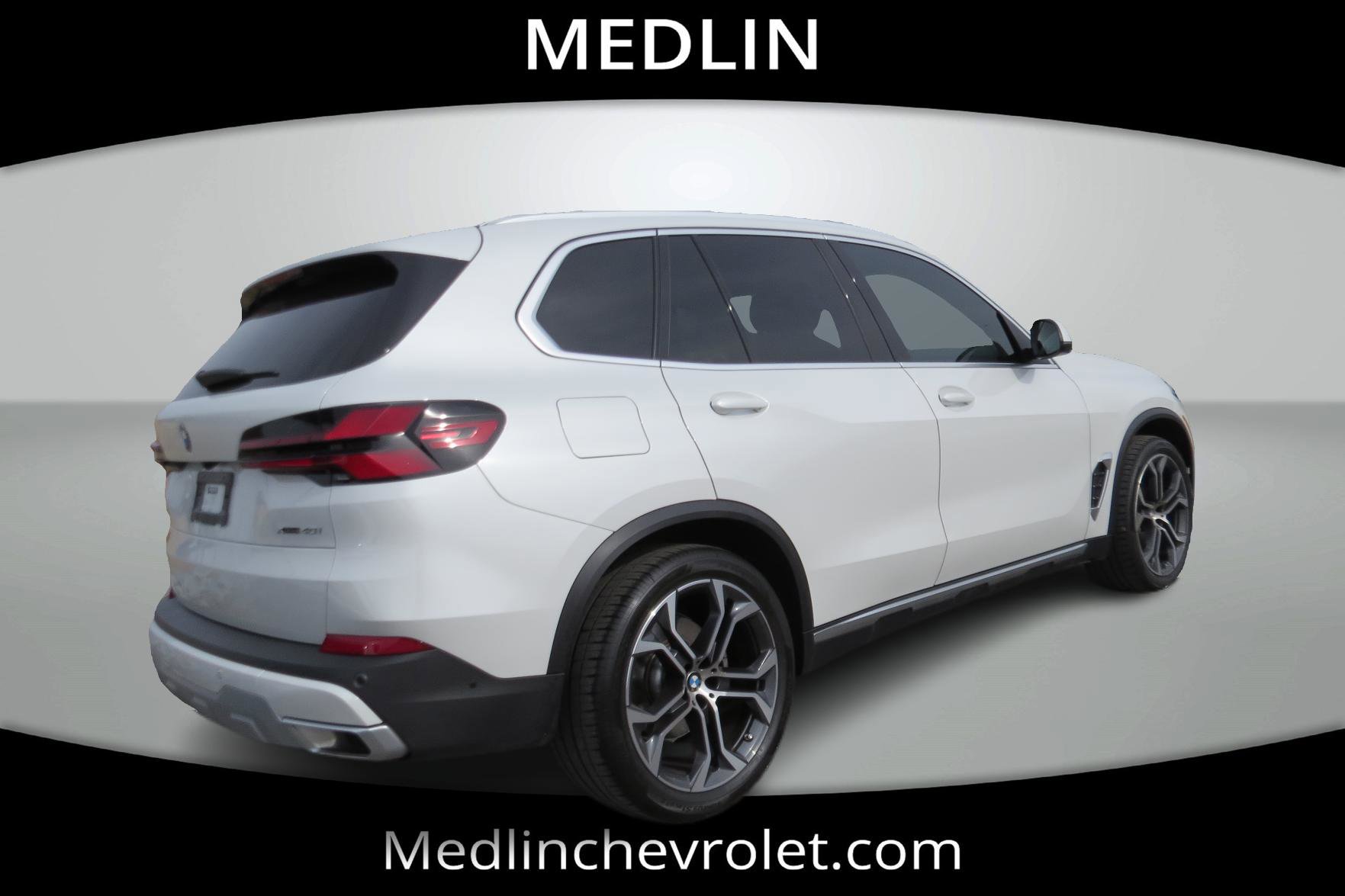 Used 2024 BMW X5 xDrive40i w/ Premium Package image 6