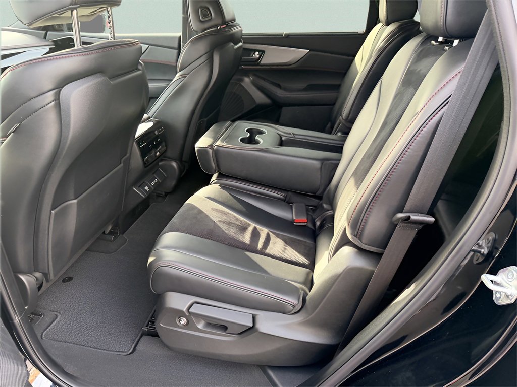 Used 2023 Acura MDX A-Spec image 31