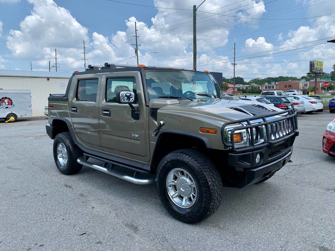 Used 2005 HUMMER H2 SUT w/ Preferred Equipment Group image 2