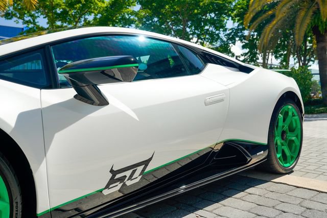 Used 2023 Lamborghini Huracan Tecnica RWD image 10