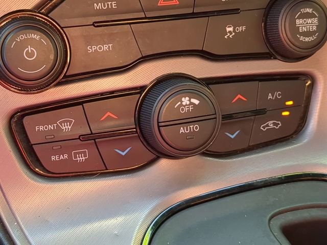 Used 2023 Dodge Challenger SXT image 27