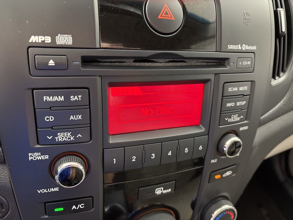 Used 2012 Kia Forte EX image 28