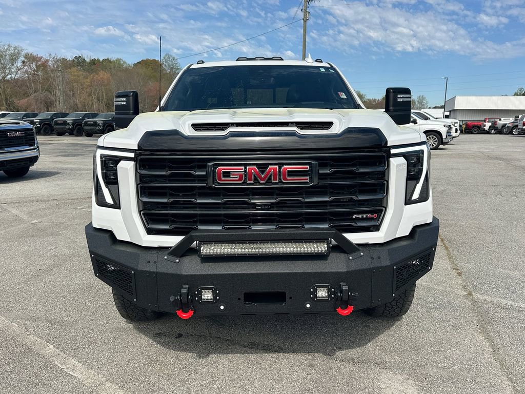 Used 2024 GMC Sierra 2500 AT4 w/ AT4 Premium Plus Package AWD/4WD image 3