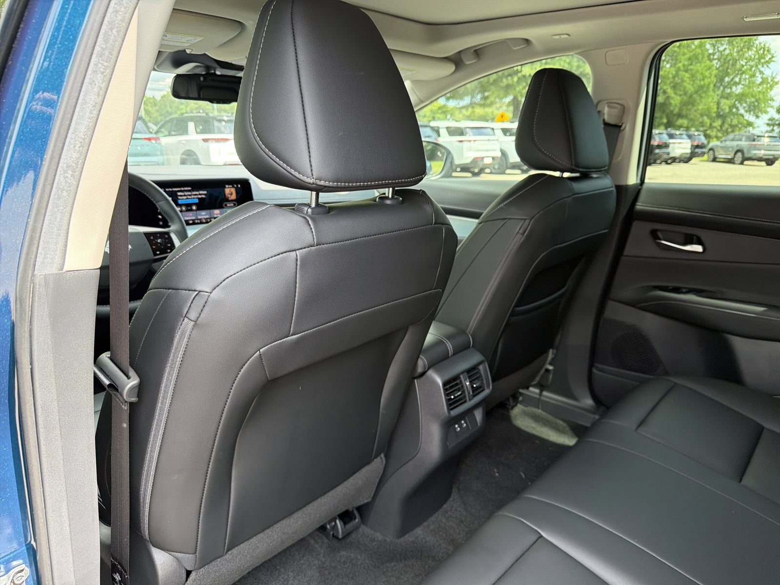 Certified 2025 Nissan Murano SL w/ Cargo Package AWD/4WD image 23