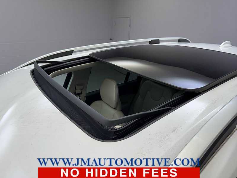 Used 2019 Volvo XC90 T6 Momentum w/ Advanced Package AWD/4WD image 11