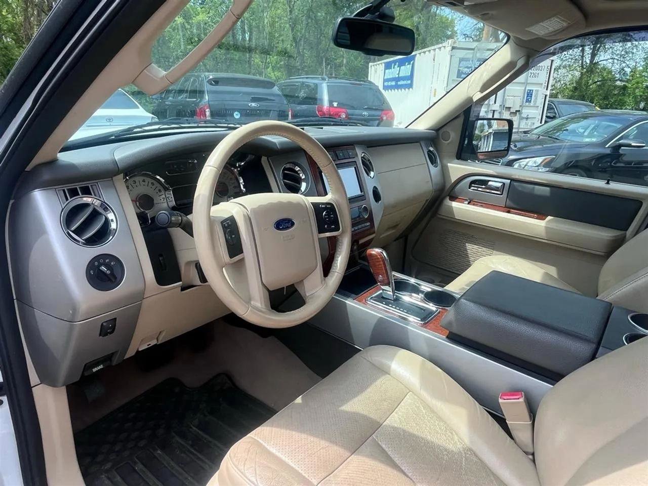 Used 2010 Ford Expedition Eddie Bauer AWD/4WD image 9