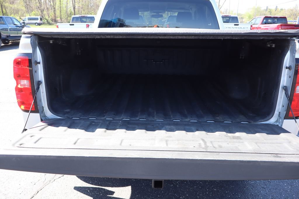 Used 2018 Chevrolet Silverado 1500 LT w/ All Star Edition AWD/4WD image 32