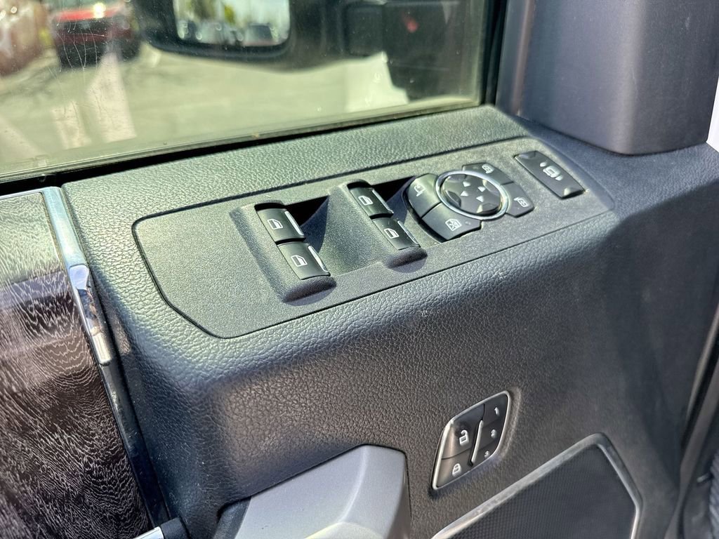 Used 2019 Ford F350 Lariat w/ Lariat Ultimate Package image 22
