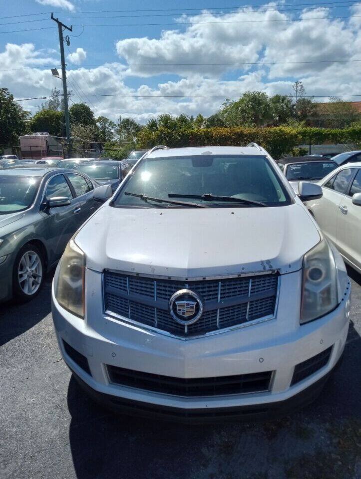 Used 2012 Cadillac SRX Luxury FWD image 2