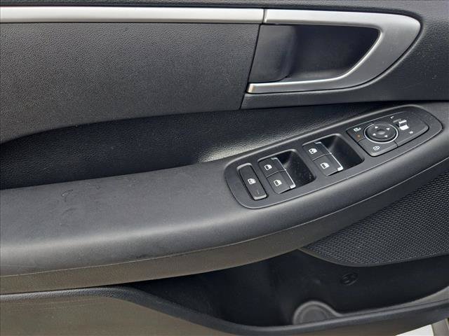 Used 2025 Hyundai Sonata SE FWD image 14