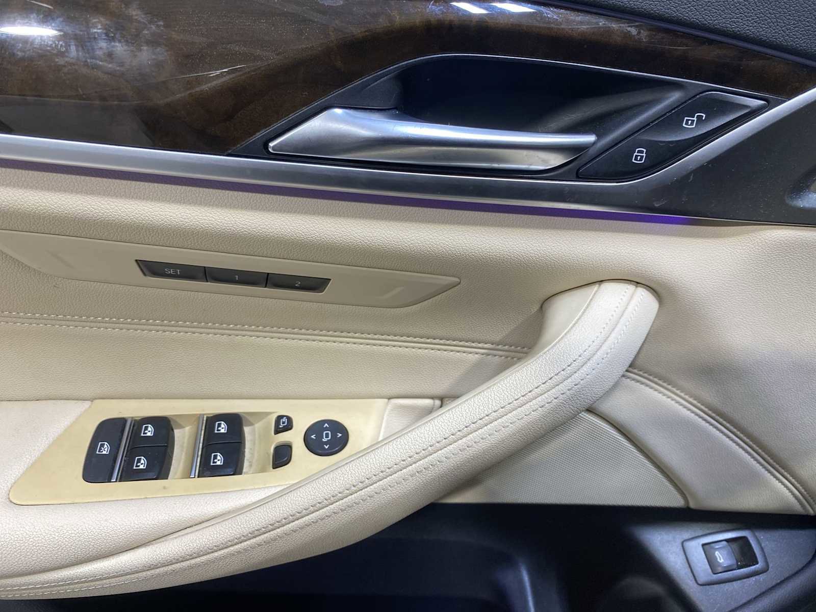 Used 2020 BMW 530i xDrive w/ Convenience Package image 23