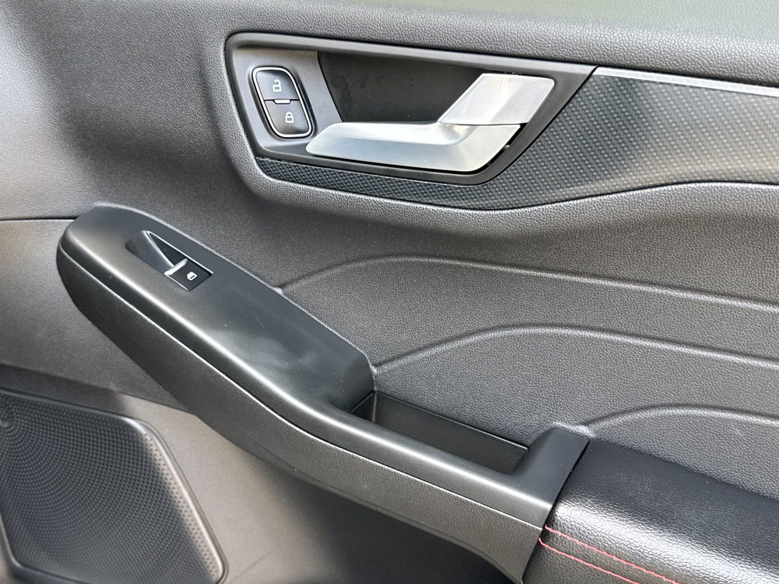 Used 2023 Ford Escape ST-Line w/ Tech Pack #1 image 19