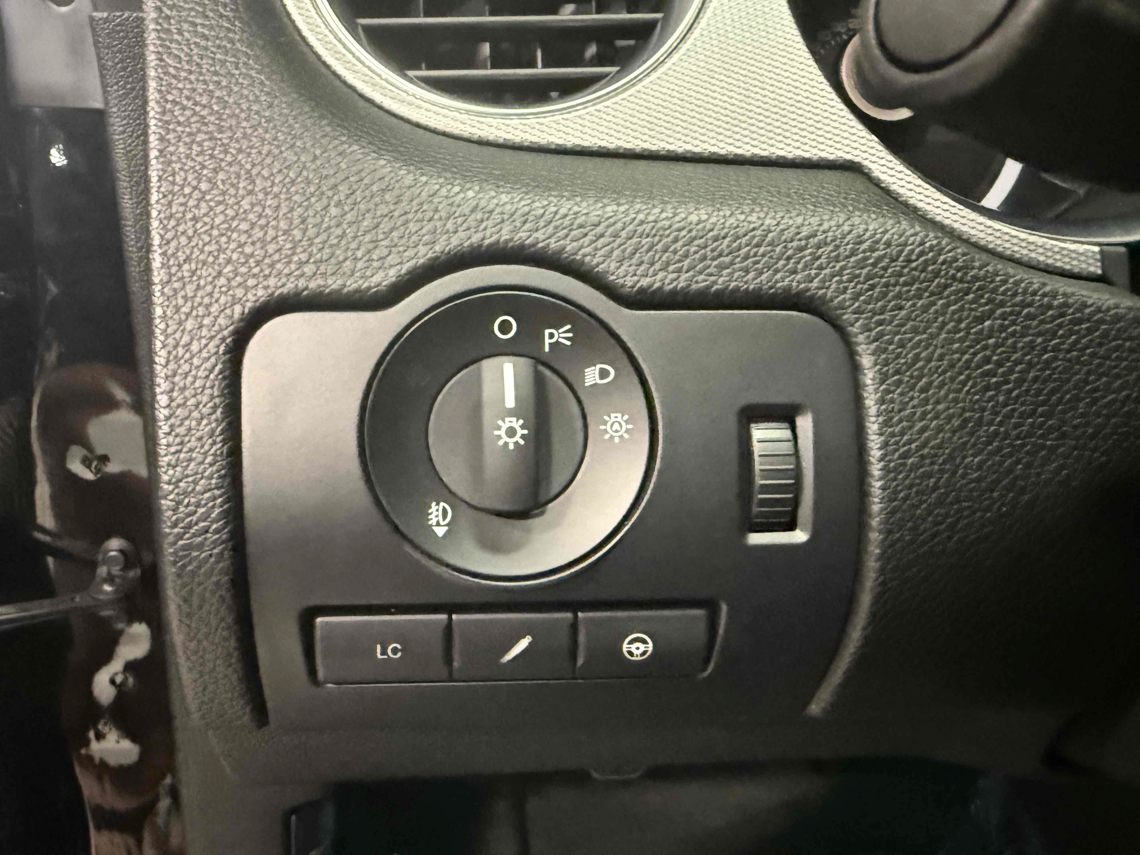 Used 2014 Ford Mustang Shelby GT500 w/ Equipment Group 821A RWD image 95