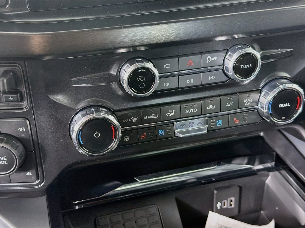 New 2027 Ford F450 Lariat w/ Lariat Premium Package AWD/4WD image 12