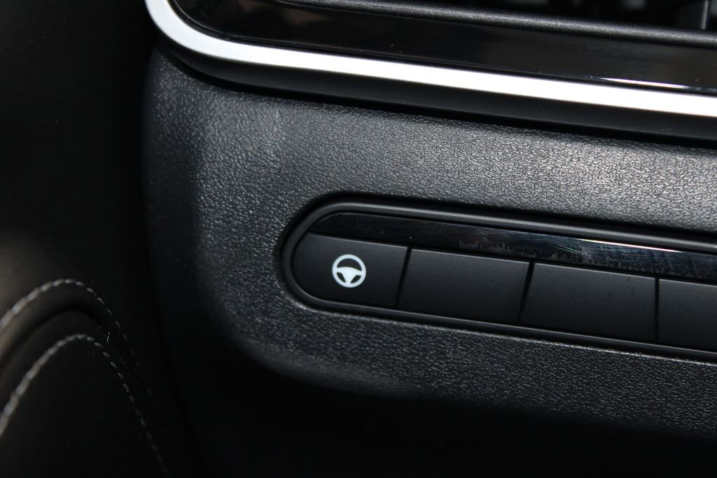 Used 2022 INFINITI QX60 Sensory w/ Cargo Package image 40