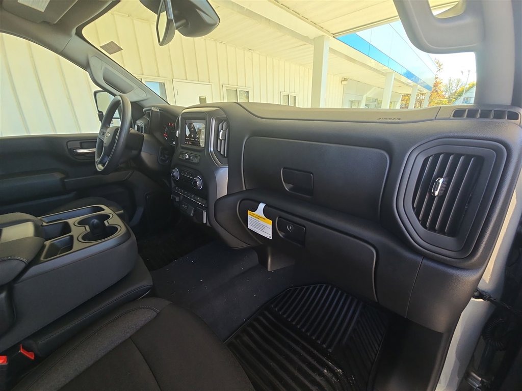 New 2025 Chevrolet Silverado 2500 Custom w/ Custom Value Package image 27