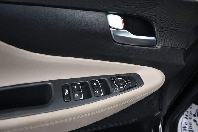 Used 2022 Hyundai Santa Fe SEL FWD image 9