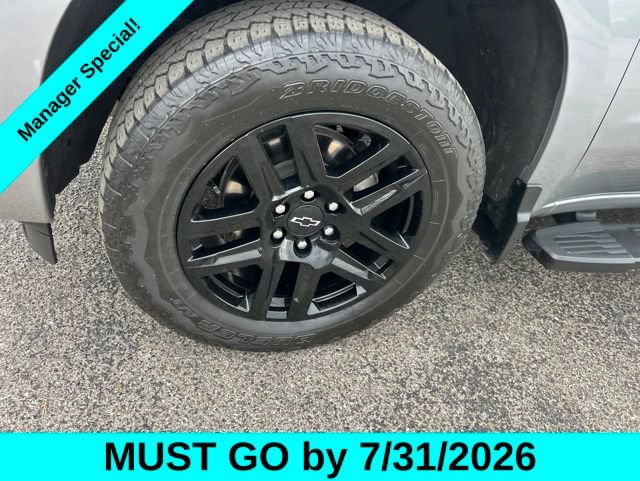 Used 2023 Chevrolet Silverado 1500 RST w/ Max Trailering Package AWD/4WD image 10