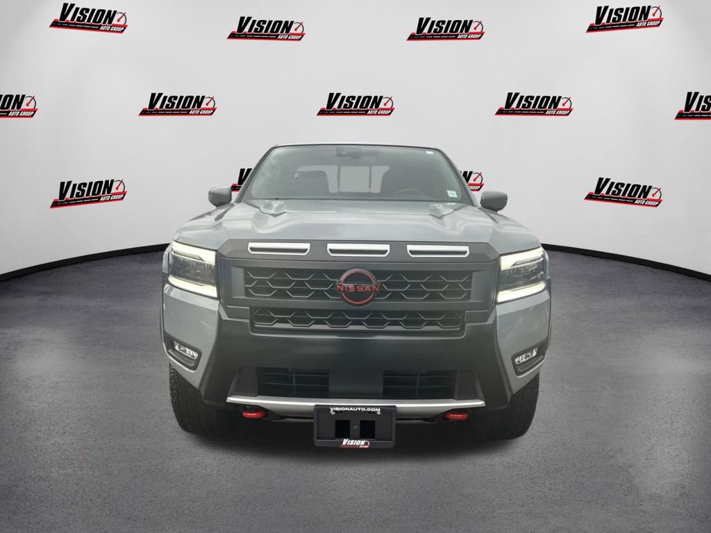 Certified 2025 Nissan Frontier PRO-4X video 2