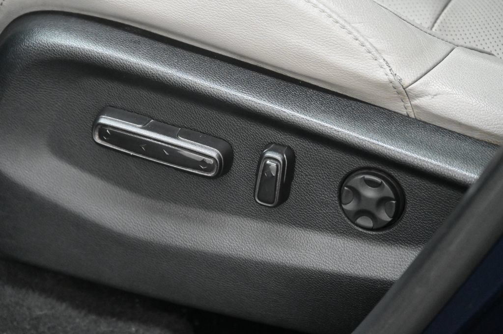 Used 2017 Honda CR-V EX-L image 17