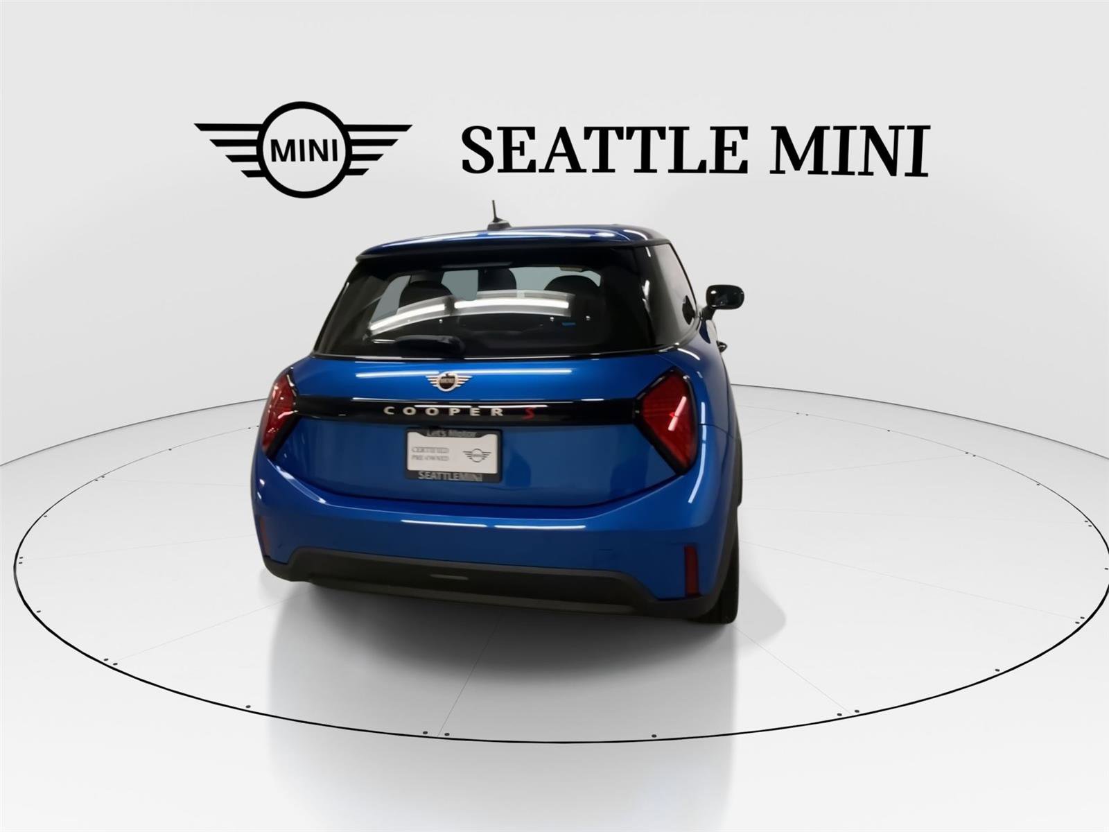 Certified 2025 MINI Cooper S image 10