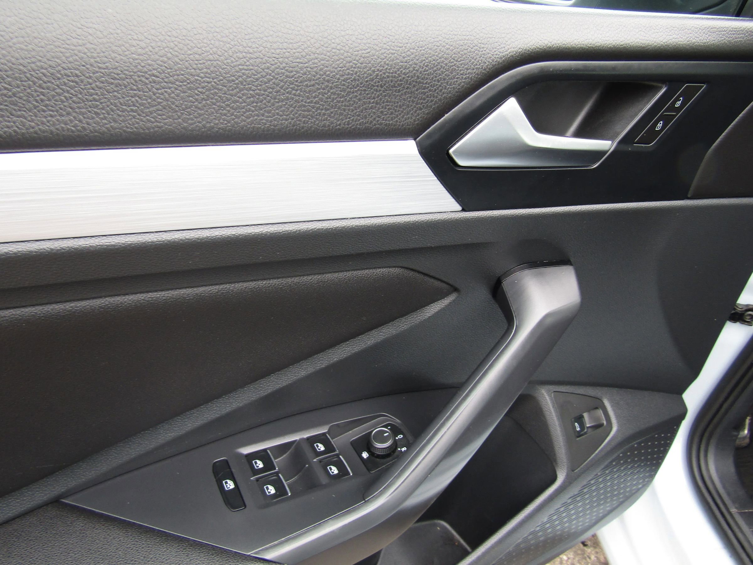 Used 2025 Volkswagen Jetta Sport image 23