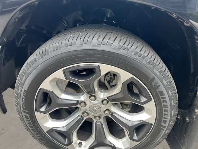 Used 2022 RAM 1500 Limited AWD/4WD image 9