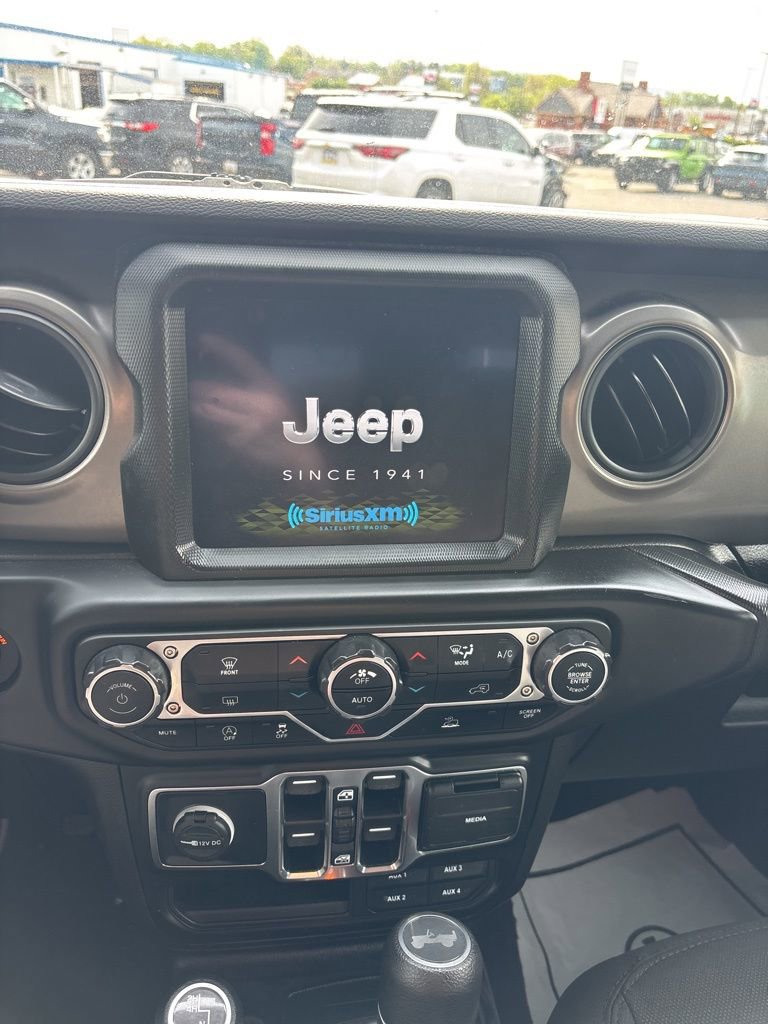 Used 2022 Jeep Wrangler Unlimited Sport w/ Sun And Sound Package image 11