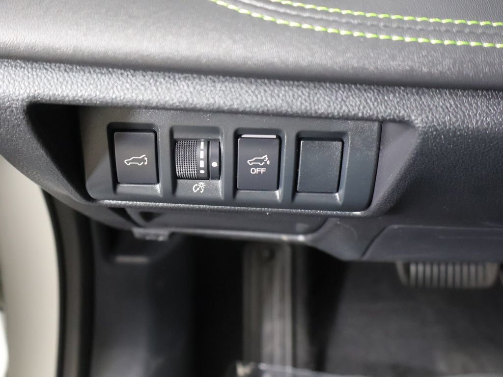 Used 2025 Subaru Outback Onyx Edition AWD/4WD image 36
